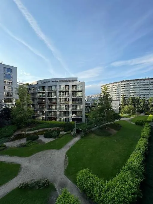 Wygodna Kawalerka Grojecka 194 Apartman Varsó