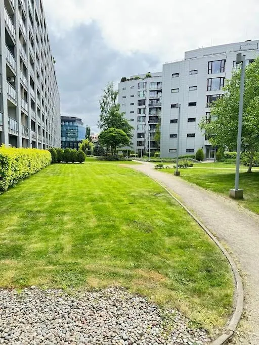 Wygodna Kawalerka Grojecka 194 Apartman Varsó