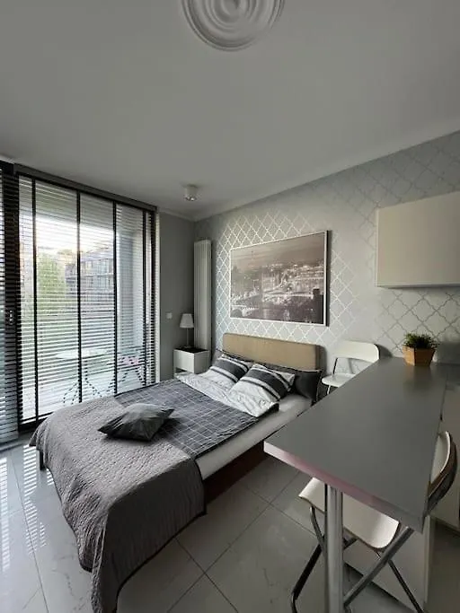 Wygodna Kawalerka Grojecka 194 Apartman Varsó